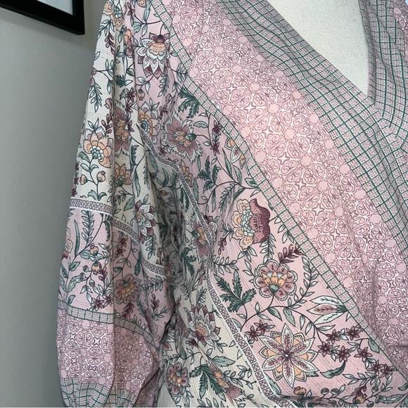 ๐ LoveStitch Surplice Boho Blouse - Picture 5 of 14